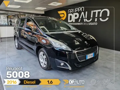 Gebraucht Peugeot 5008 Allure 120 PS (88 kW) 2016 Schwarz Van / Kleinbus