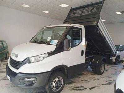 Usata Iveco Daily 136 CV (100 kW) 2021 Bianco