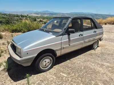 Usata Citroën Visa 49 CV (36 kW) 1985 Grigio Cabrio