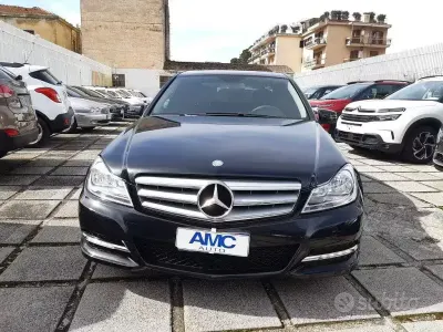 Usata Mercedes C180 120 CV (88 kW) 2013 Nero Berlina