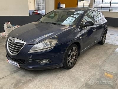 Usata Lancia Delta Gold 120 CV (88 kW) 2014 Blu Utilitaria