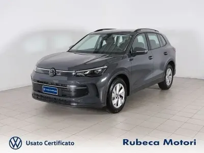 Usata VW Tiguan Life 150 CV (110 kW) 2024 Grigio SUV