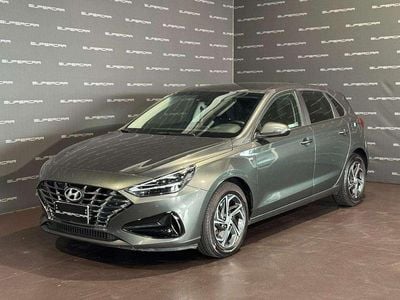 Usata Hyundai i30 Prime 120 CV (88 kW) 2023 Grigio scuro Berlina