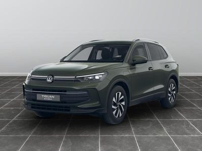 Verde Nuova 2025 VW Tiguan Edition SUV | 45.900 €