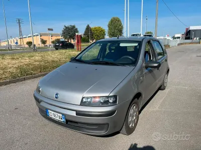 Usata Fiat Punto 60 CV (44 kW) 2003 Grigio Utilitaria