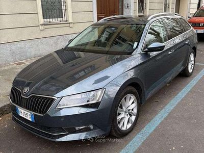 Usata Skoda Superb Executive 120 CV (88 kW) 2017 Grigio Station wagon
