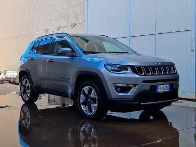 Usata Jeep Compass Limited 140 CV (102 kW) 2019 Grigio SUV