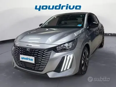 Usata Peugeot 208 Allure 101 CV (74 kW) 2025 Grigio Utilitaria