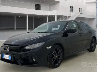 Usata Honda Civic Elegance 120 CV (88 kW) 2020 Nero metallizzato Berlina