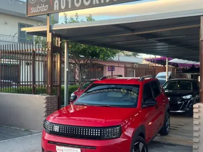 Nuova Fiat Grande Panda Icon 100 CV (73 kW) 2025 Rosso Utilitaria