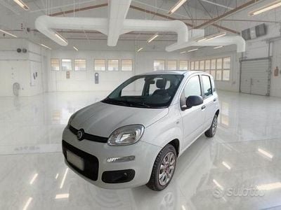 Begagnad Fiat Panda Easy 84 HK (61 kW) 2018 Vit Halvkombi