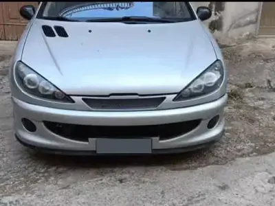 Usata Peugeot 206 68 CV (50 kW) 2006 Grigio Berlina