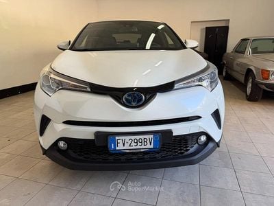 Usata Toyota C-HR Lounge 98 CV (72 kW) 2019 Bianco SUV