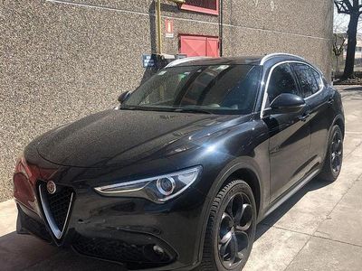 Usata Alfa Romeo Stelvio Executive 210 CV (154 kW) 2018 Nero SUV