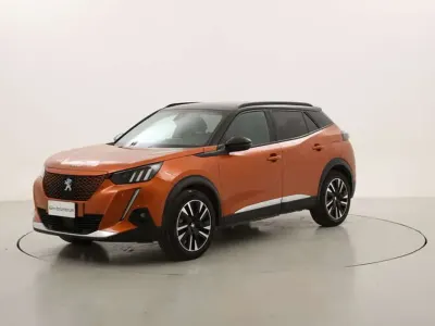 Usata Peugeot e-2008 GT 56 kW (77 CV) 2020 Arancione SUV