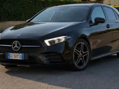 Usata Mercedes A200 Business 150 CV (110 kW) 2021 Nero Berlina