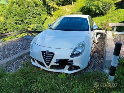 Usata Alfa Romeo Giulietta Super 140 CV (102 kW) 2012 Bianco Berlina