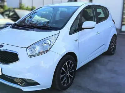 Usata Kia Venga 89 CV (65 kW) 2016 Bianco Utilitaria