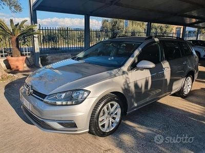 Usata VW Golf VII Business+ 116 CV (85 kW) 2017 Grigio Station wagon
