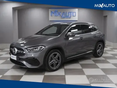 Usata Mercedes GLA200 150 CV (110 kW) 2023 Grigio SUV