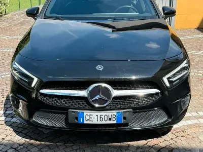 Usata Mercedes A180 116 CV (85 kW) 2021 Nero Berlina
