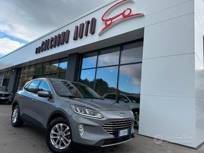 Usata Ford Kuga Titanium 120 CV (88 kW) 2020 Grigio SUV