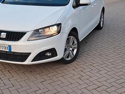 Begagnad Seat Alhambra 140 HK (102 kW) 2015 Vit Minibuss