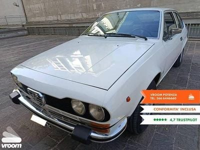 Begagnad Alfa Romeo Alfetta 108 HK (79 kW) 1977 Vit Sportkupé