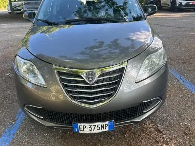 Usata Lancia Ypsilon S 95 CV (69 kW) 2012 Grigio Utilitaria