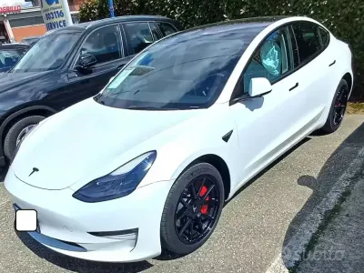 Usata Tesla Model 3 152 kW (208 CV) 2022 Bianco Berlina
