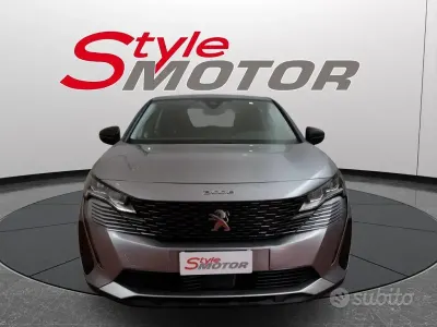 Usata Peugeot 3008 Active 131 CV (96 kW) 2022 Grigio SUV