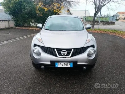 Używany Nissan Juke 117 KM (86 kW) 2011 Szary SUV