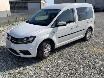 Usata VW Caddy Trendline 110 CV (80 kW) 2015 Bianco Monovolume