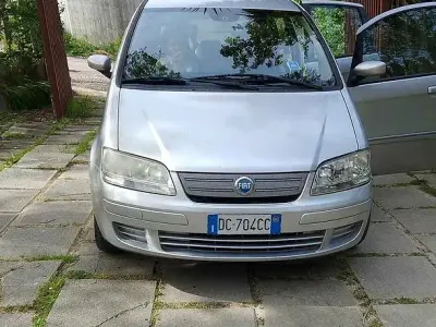 Usata Fiat Idea 77 CV (56 kW) 2006 Monovolume