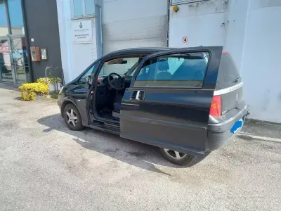Usata Peugeot 1007 68 CV (50 kW) 2006 Nero Monovolume