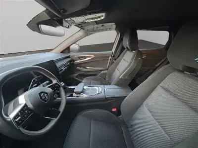 Usata Renault Austral Iconic 200 CV (147 kW) 2024 Grigio scuro SUV