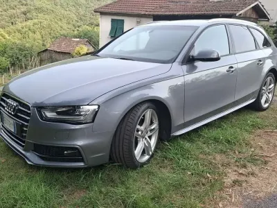 Usata Audi A4 Business Plus 150 CV (110 kW) 2015 Grigio Station wagon