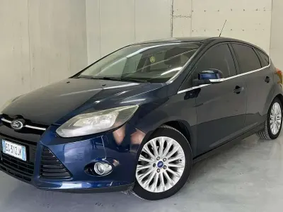 Usata Ford Focus Titanium 116 CV (85 kW) 2011 Blu/azzurro Berlina