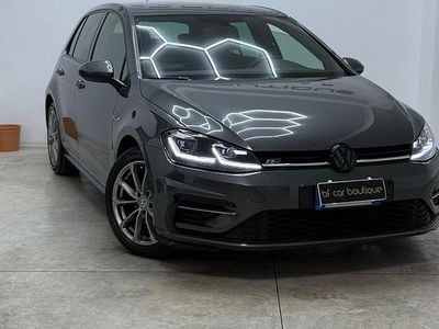 Usata VW Golf VII R-line 116 CV (85 kW) 2017 Grigio Berlina