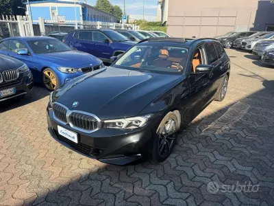 Usata BMW 320 Luxury Line 190 CV (139 kW) 2024 Nero Station wagon