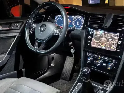Usata VW Golf VII Highline 116 CV (85 kW) 2017 Nero Berlina