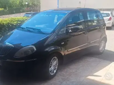 Usata Lancia Musa S 95 CV (69 kW) 2011 Nero Monovolume