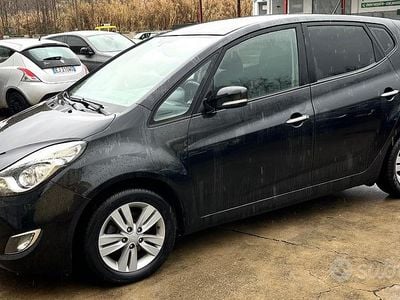 Usata Hyundai ix20 Comfort 77 CV (56 kW) 2011 Nero Utilitaria