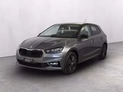 Usata Skoda Fabia 80 CV (58 kW) 2025 Grigio graphite metallizzato n Utilitaria
