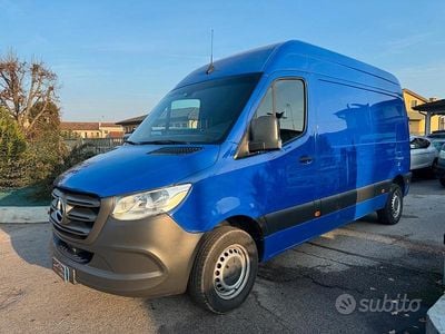 Usata Mercedes Sprinter 114 CV (83 kW) 2020 Blu Furgone