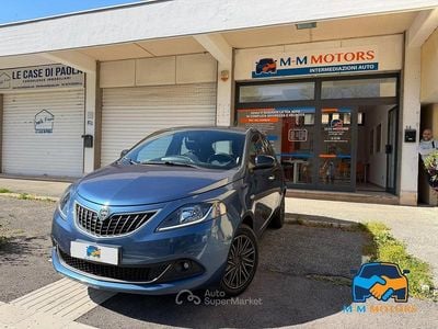 Usata Lancia Ypsilon Silver 71 CV (52 kW) 2023 Blu Utilitaria