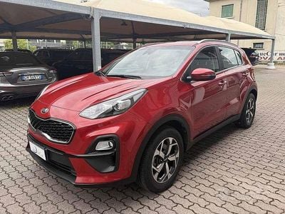 Usata Kia Sportage 136 CV (100 kW) 2022 Rosso / perlato SUV