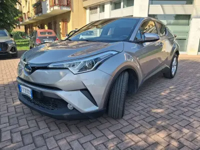 Usata Toyota C-HR
