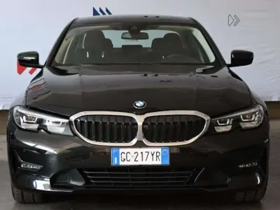 Usata BMW 320 190 CV (139 kW) 2020 Nero Berlina