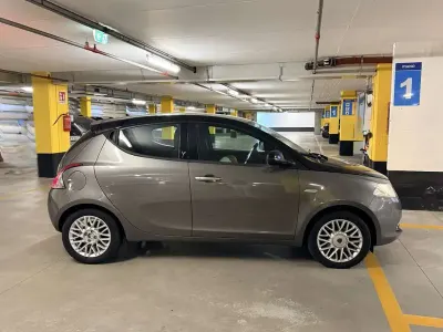 Usata Lancia Ypsilon
